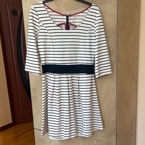 Striped Scoop Neck Skater Dress with Black Waistband NWT Size L by Lavand